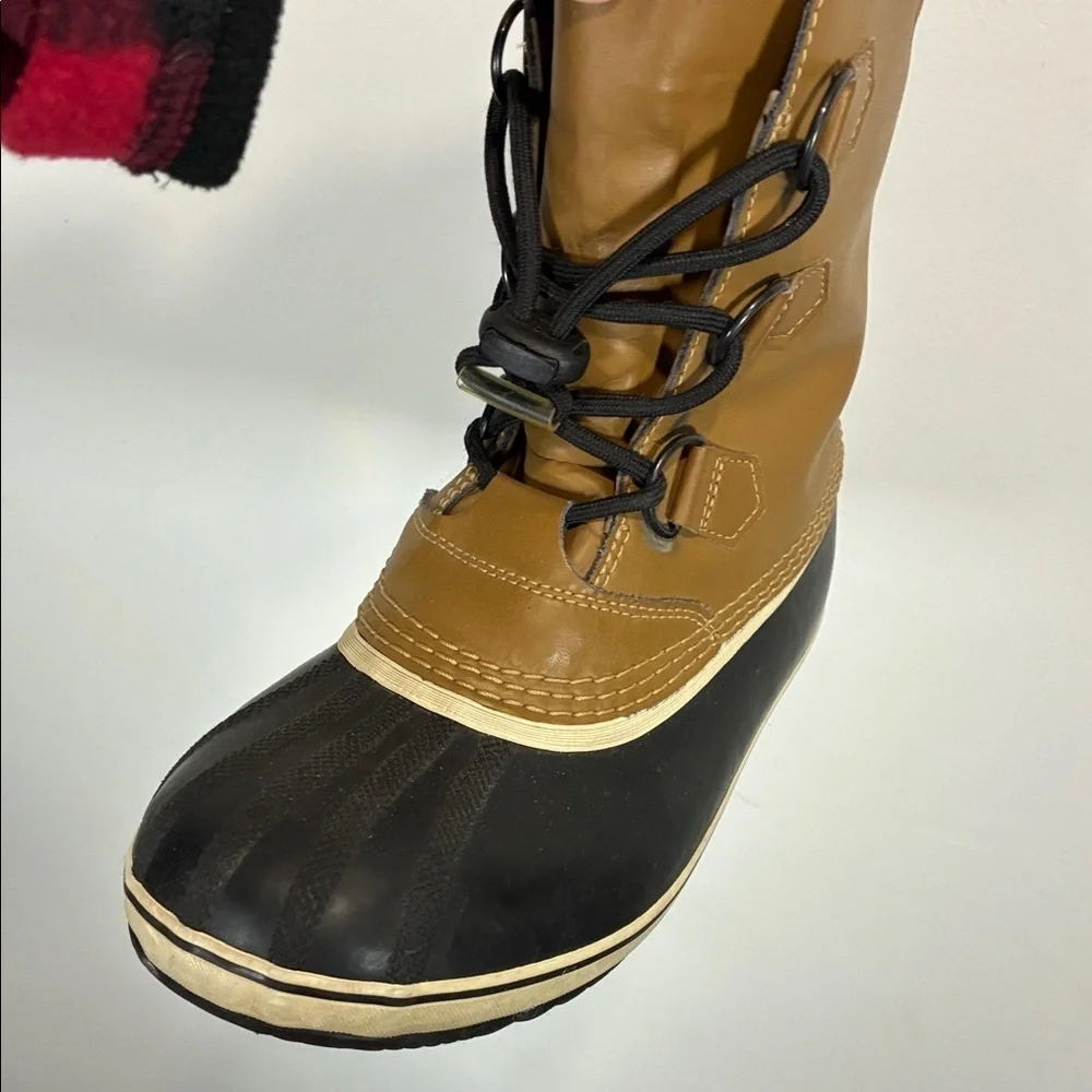 Sorel Tan and Black Insulated Boots